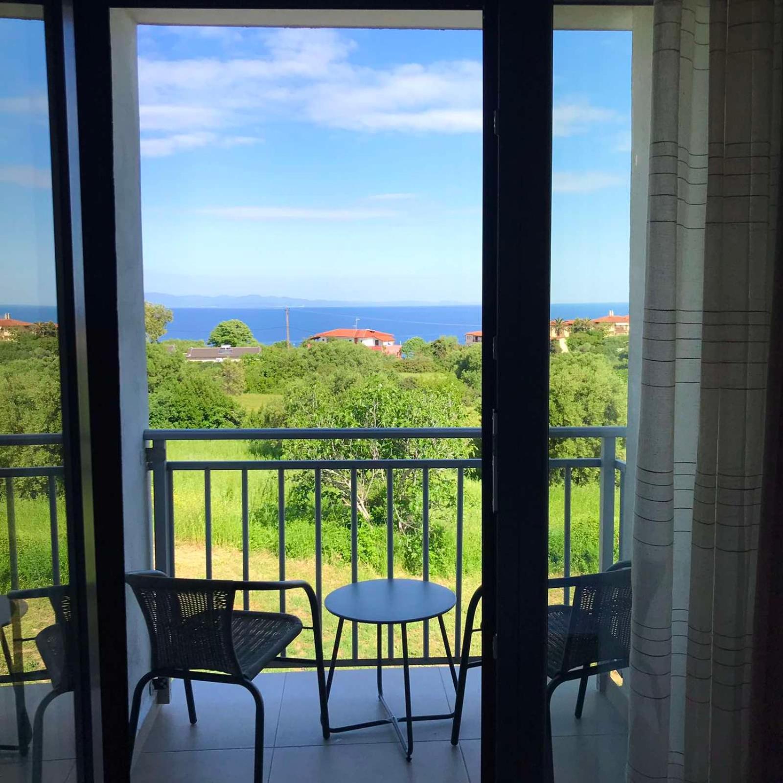 Delight House'S Hotell Afytos Eksteriør bilde